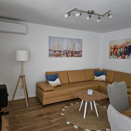Apartman Z12 Apartment Kornic Luaran gambar